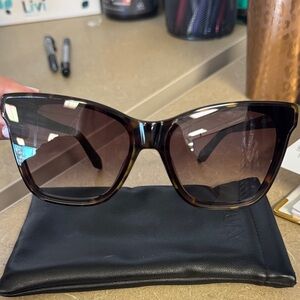 Quay Australia Tortoiseshell Cat-Eye Sunglasses with Brown Gradient Lenses